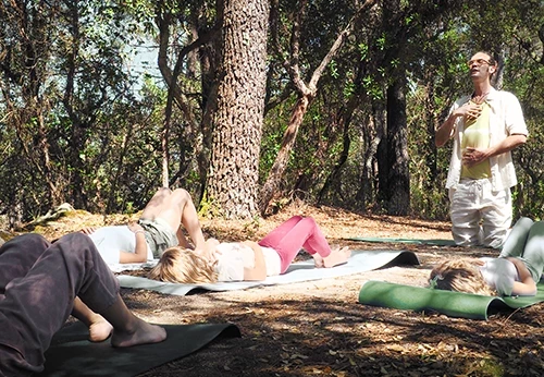 Imagem aula de Yoga para crianças